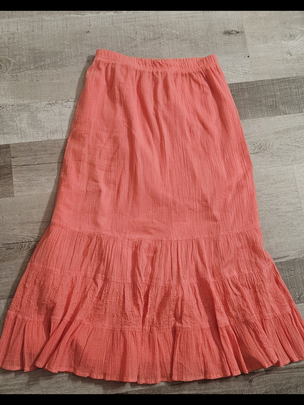 D&Co Coral Tiered Maxi Skirt Eyelet Detail Stretch Waist Size Small 100% Cotton